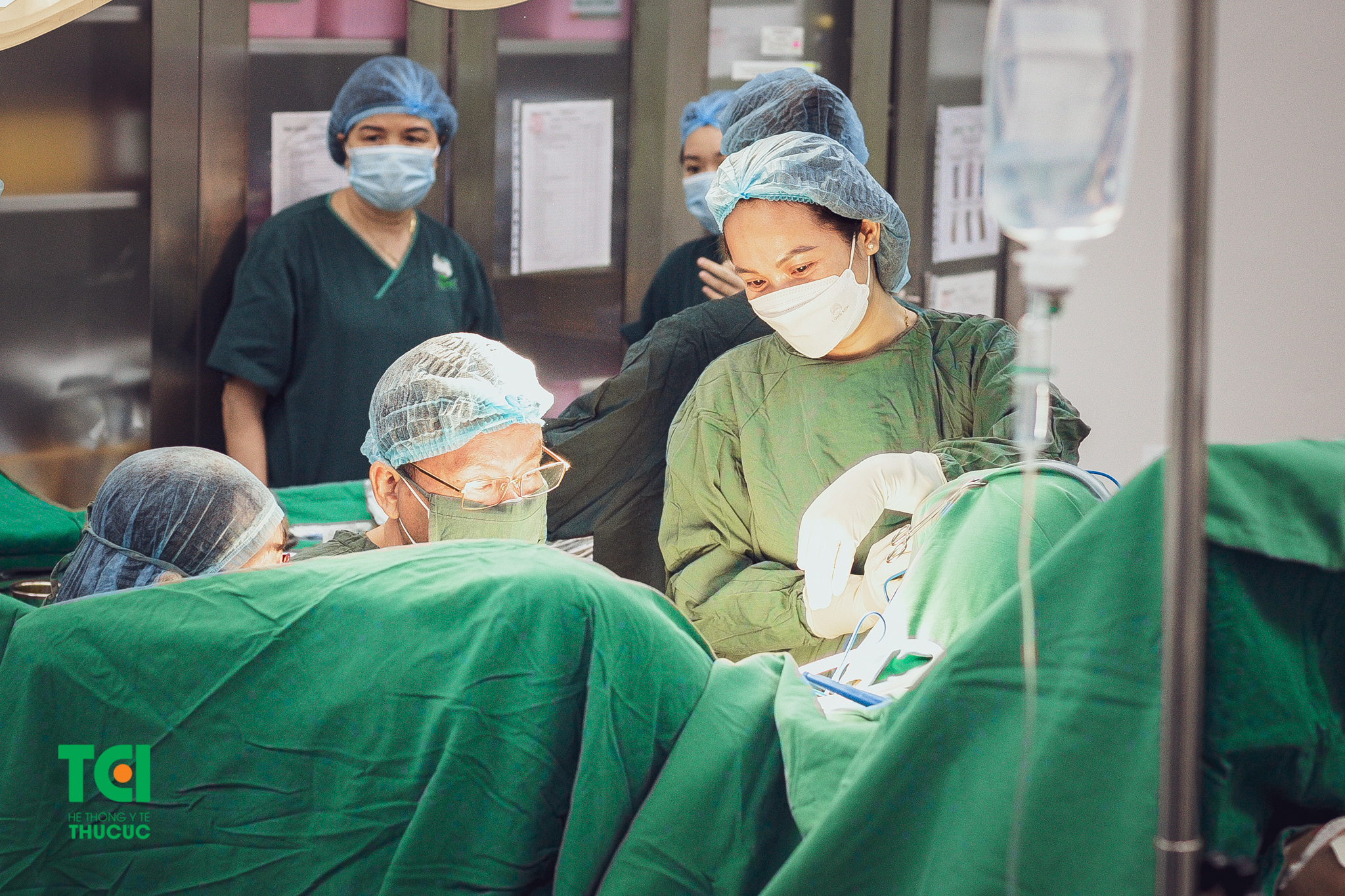 Phẫu thuật là phương pháp can thiệp điều trị triệt để u xơ tử cung